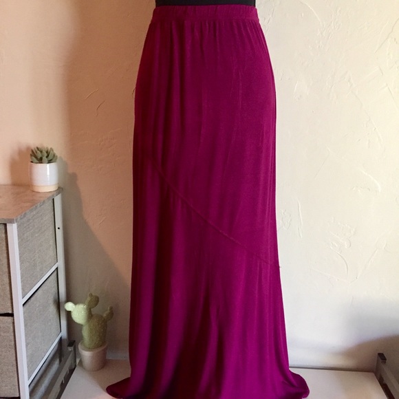 Mossimo Supply Co. Dresses & Skirts - 🍒 5/$20 Long Fuchsia Stretchy Maxi Skirt